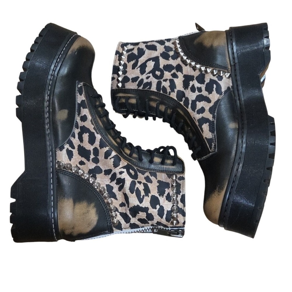 Steve Madden Leather Leopard Activated Lace Up Platform Boot Edgy Grunge Goth 10